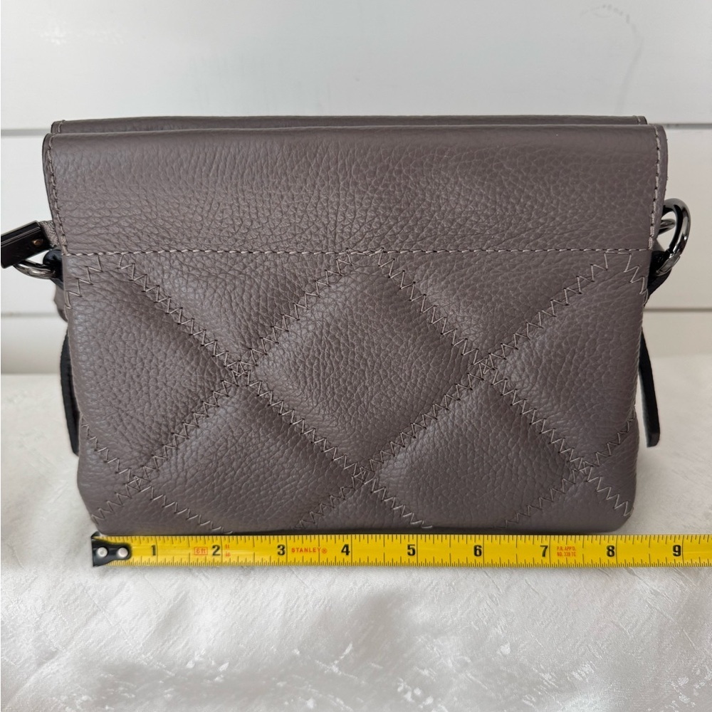 A Bellucci Quilted Leather Shoulder Bag/Cross Body - Picture 4 of 12